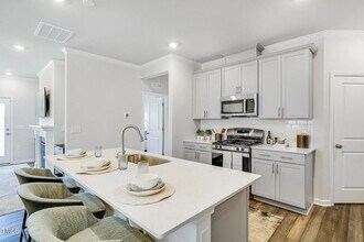 131 S Finley Lndg Pkwy in Smithfield, NC - Building Photo - Building Photo