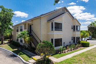 South Bay Plantation Apartments in Naples, FL - Foto de edificio - Building Photo