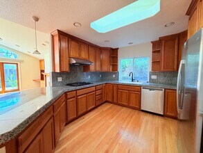 4766 Elmhurst Dr in San Jose, CA - Building Photo - Building Photo