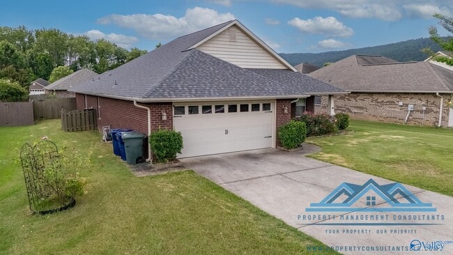 4620 Carrington Blvd SE in Owens Cross Roads, AL - Building Photo - Building Photo