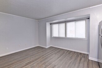 101 Pacific Dr in Hampton, VA - Building Photo - Building Photo