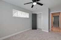 5121 Peachtree St photo'