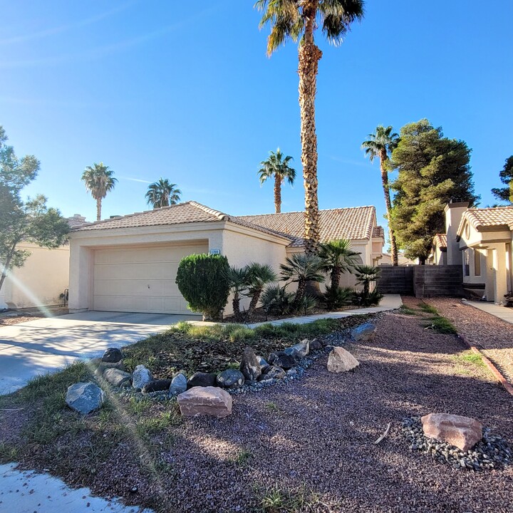 1709 Autumn Rust Dr in Las Vegas, NV - Building Photo