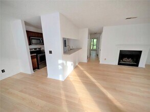 590 Windchase Ln in Stone Mountain, GA - Building Photo - Building Photo
