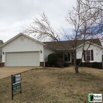 2109 Bristol Dr in Jonesboro, AR - Building Photo