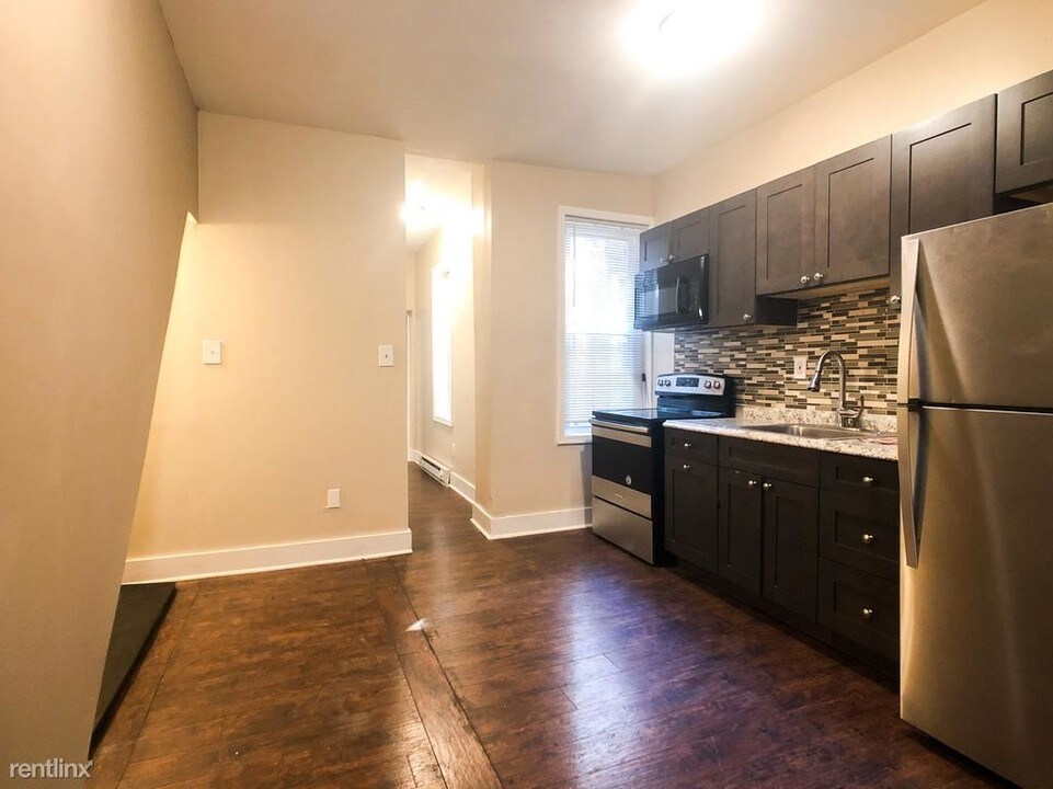 5138 Ludlow St-Unit -Unit 1 in Philadelphia, PA - Building Photo