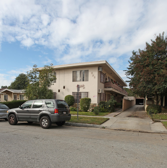 Nelleta Apartments in Glendale, CA - Foto de edificio - Building Photo