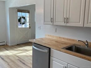 6 Colonial Rd in Beacon, NY - Building Photo - Building Photo