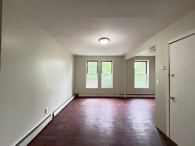 36 S 12th St, Unit 3 in Newark, NJ - Building Photo - Building Photo