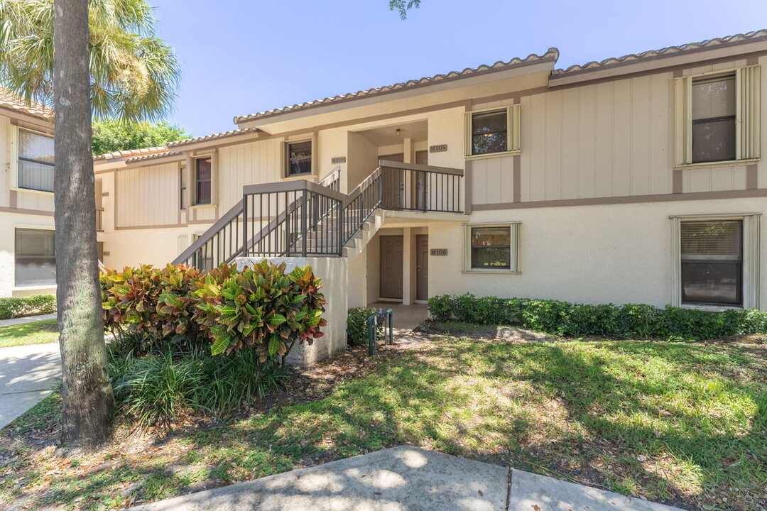 3130 Millwood Terrace in Boca Raton, FL - Foto de edificio