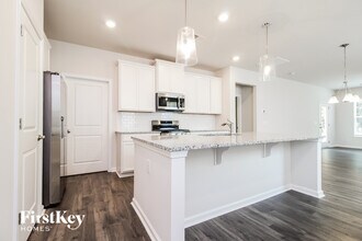 429 Yoshino Cherry Dr in Greer, SC - Building Photo - Building Photo