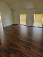 1833 N 17th St in Milwaukee, WI - Foto de edificio - Building Photo