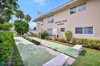 2111 NE 42nd Ct-Unit -100 in Lighthouse Point, FL - Building Photo - Building Photo