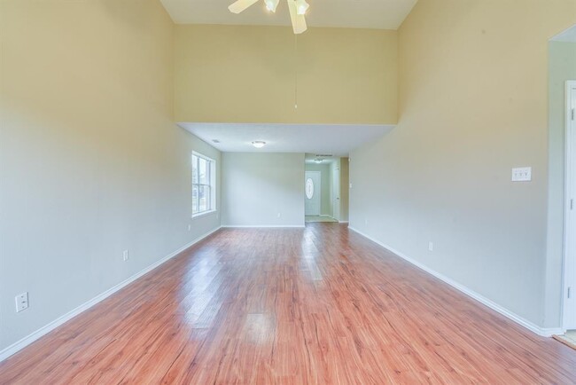 5622 Sequin Dr in Spring, TX - Building Photo - Building Photo