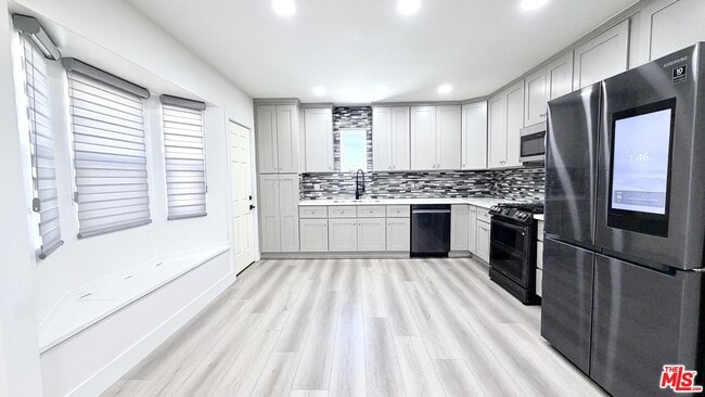 property at 11836 Rialto St