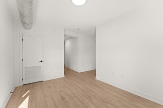 47 Wellington St in Kingston, ON - Building Photo - Building Photo