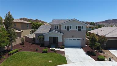 25303 Apache Hill Cir in Menifee, CA - Foto de edificio - Building Photo