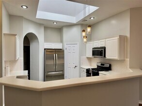 8005 Nairn Dr in Austin, TX - Building Photo - Building Photo
