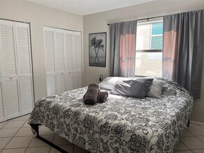 753 Michigan Ave, Unit 3C in Miami Beach, FL - Building Photo - Building Photo