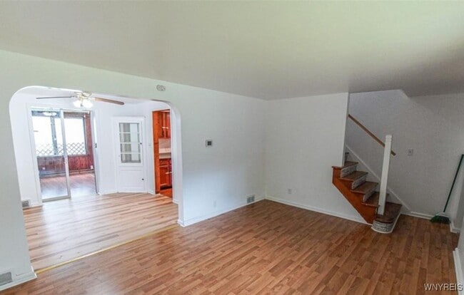 property at 61 Lynncrest Terrace