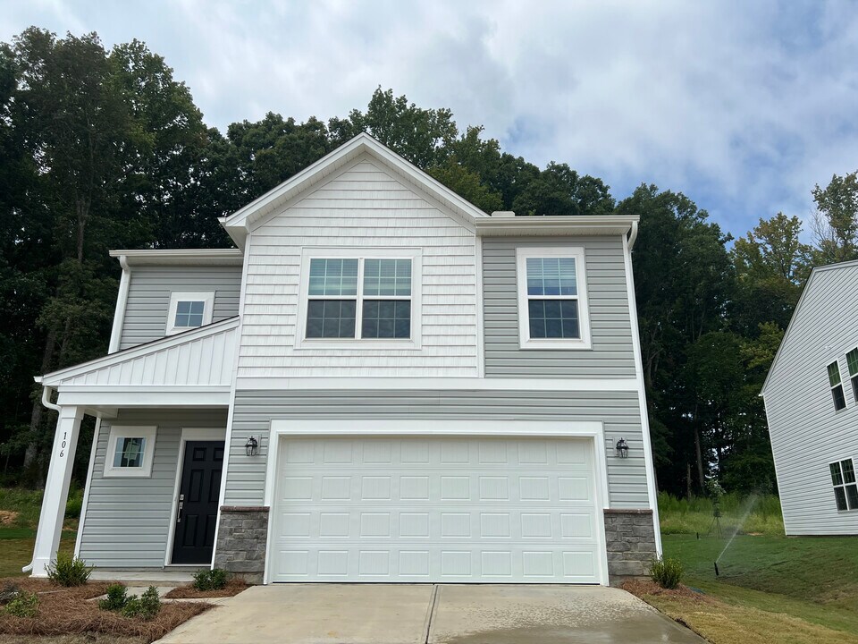 106 Broadtree Cir in Greenville, SC - Building Photo