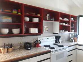 426 Ilimano St, Unit Garden Apartment in Kailua, HI - Building Photo - Building Photo