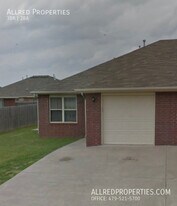 317 E Asher Ct in Rogers, AR - Building Photo