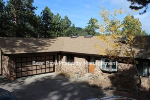 29783 Canterbury Cir in Evergreen, CO - Building Photo