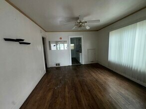 13330 Strathmoor St in Detroit, MI - Foto de edificio - Building Photo