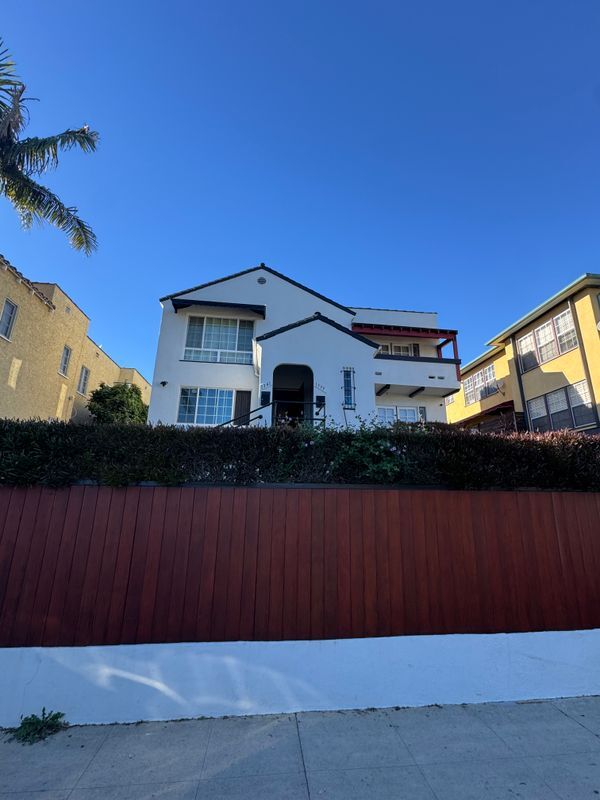 1339 S Mansfield Ave in Los Angeles, CA - Building Photo - Building Photo