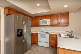 1656 N Sierra Vista Dr in Tempe, AZ - Building Photo - Building Photo