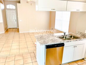 3314 Lake Tiny Cir in Orlando, FL - Foto de edificio - Building Photo