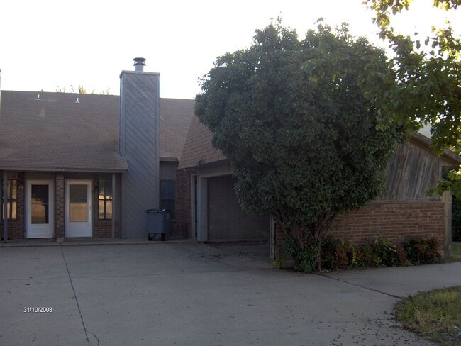 property at 2905 NE Tortoise Dr