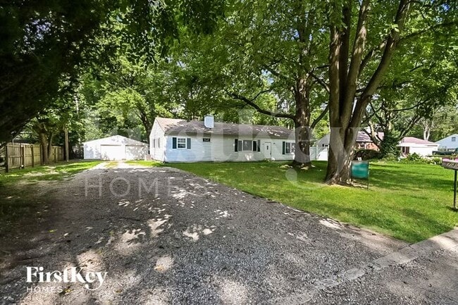7338 Kingsley Dr in Indianapolis, IN - Building Photo - Building Photo