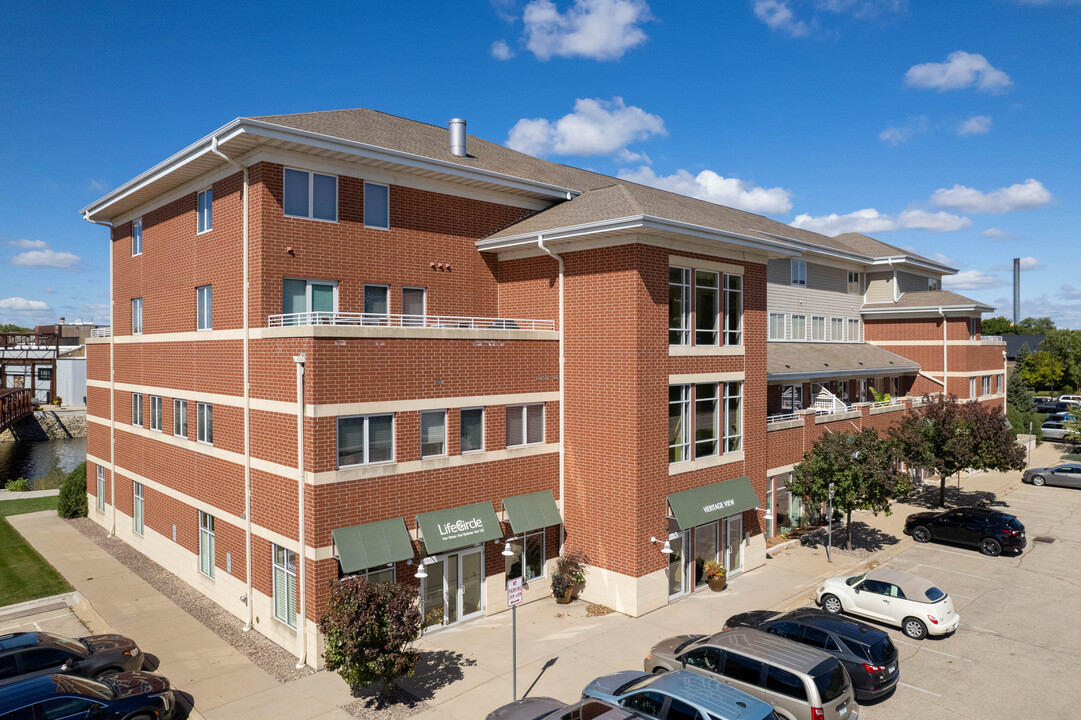 Heritage View in Beloit, WI - Building Photo