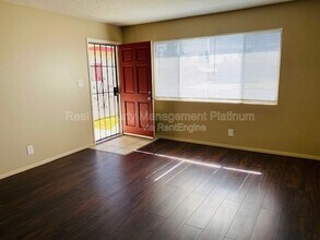 841 W San Gabriel Ave in Clovis, CA - Building Photo - Building Photo