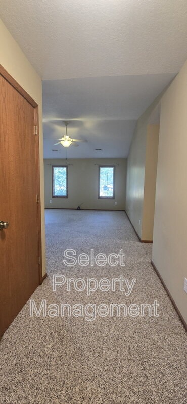 4110 Three Oaks Dr in Fort Wayne, IN - Building Photo - Building Photo