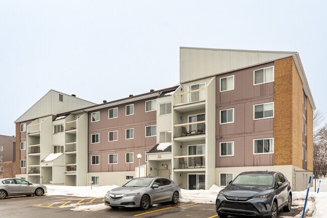 821 Hypolite-Bernier St