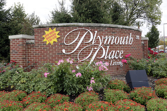 Plymouth Place Senior Living in La Grange Park, IL - Building Photo - Building Photo