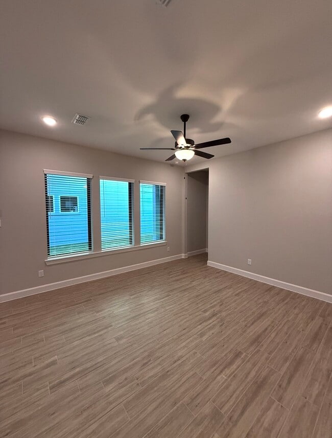 property at 3323 Full Bellied Ln