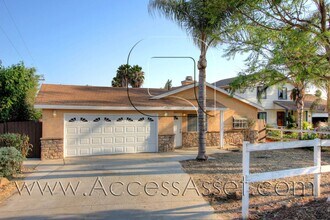 23685 Casa Bonita Ave in Canyon Lake, CA - Building Photo - Building Photo