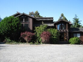 3122 St Louis Rd in Arcata, CA - Building Photo