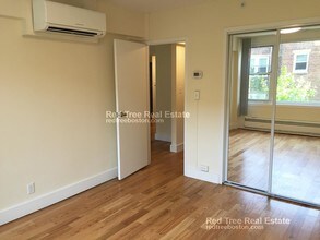 1440 Beacon St in Brookline, MA - Building Photo - Building Photo