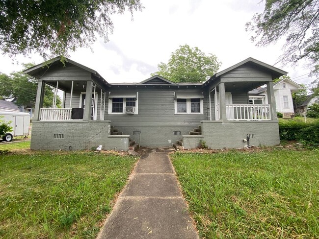 property at 403 S Broad St SW