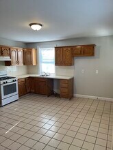 132 Riverside St in Watertown, MA - Building Photo - Building Photo