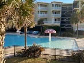 6300 Seawall Blvd in Galveston, TX - Building Photo - Building Photo