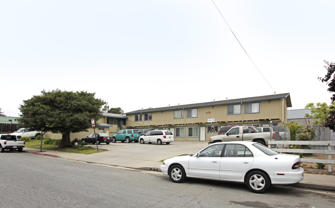 2176 Brutus St in Salinas, CA - Foto de edificio