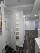 511B Parade Dr in Ottawa, ON - Building Photo - Building Photo