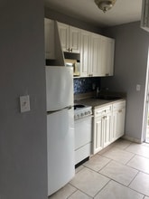 922 Courting Ln in Ft. Myers, FL - Building Photo - Building Photo