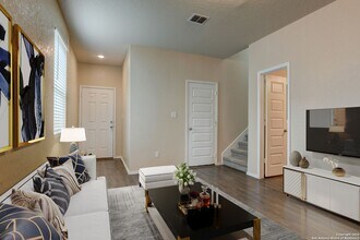 3931 Somers Crest in San Antonio, TX - Building Photo - Building Photo